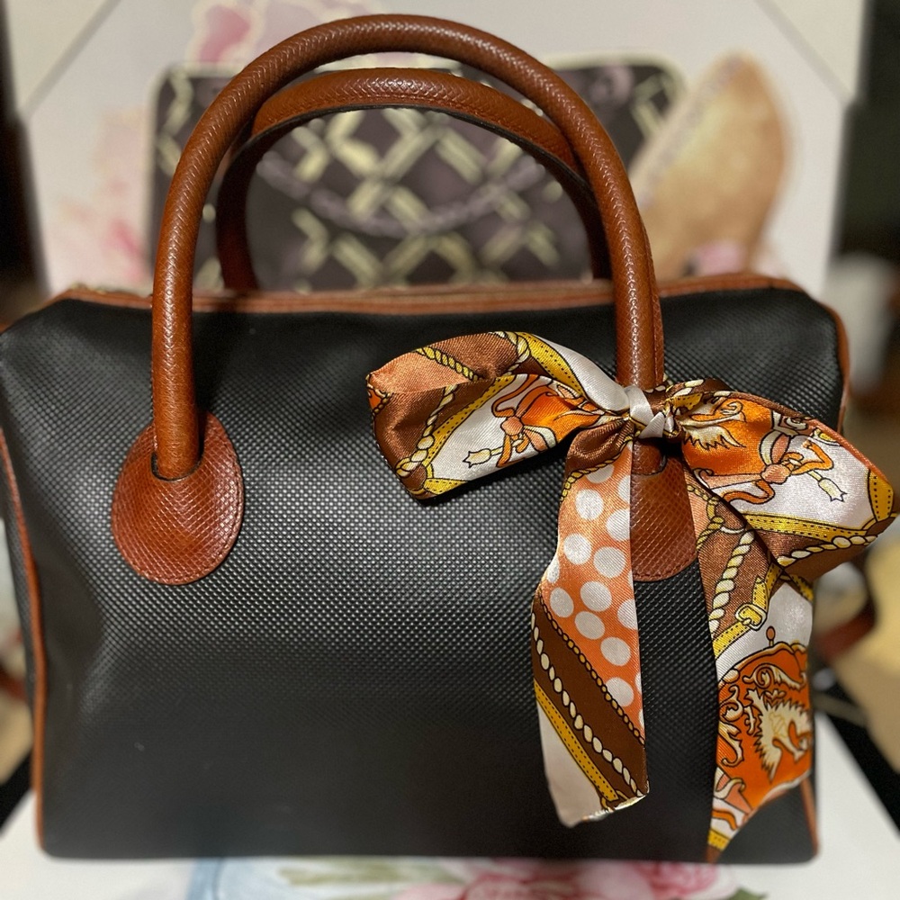 Bottega Veneta Vintage Boston Bag in Black with Brown Leather Trim
